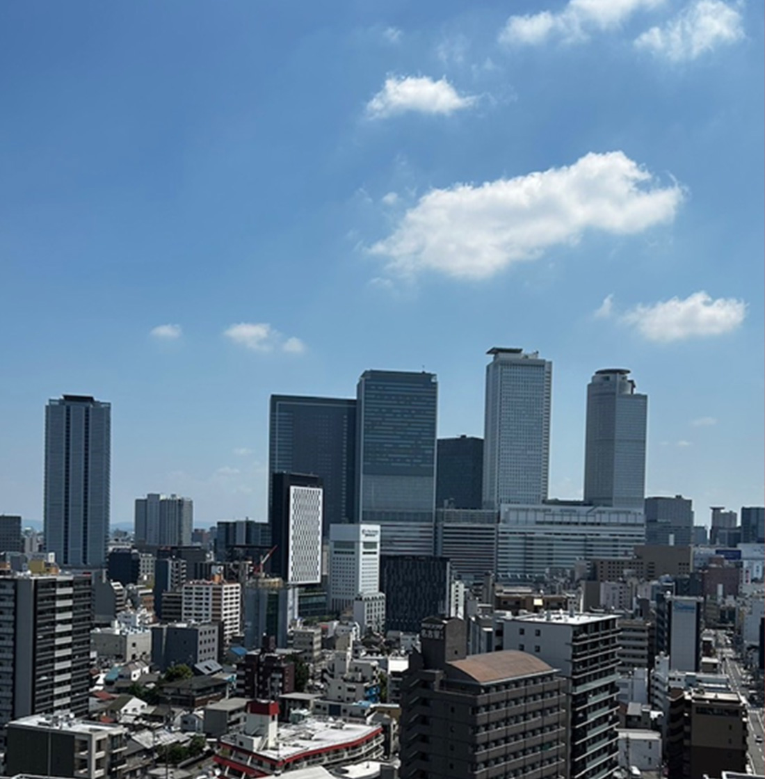 名古屋駅のビル群