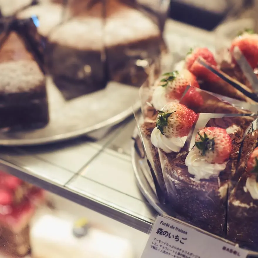 「Brasserie Basel （京王八王子駅前店）」 徒歩10分／約800m