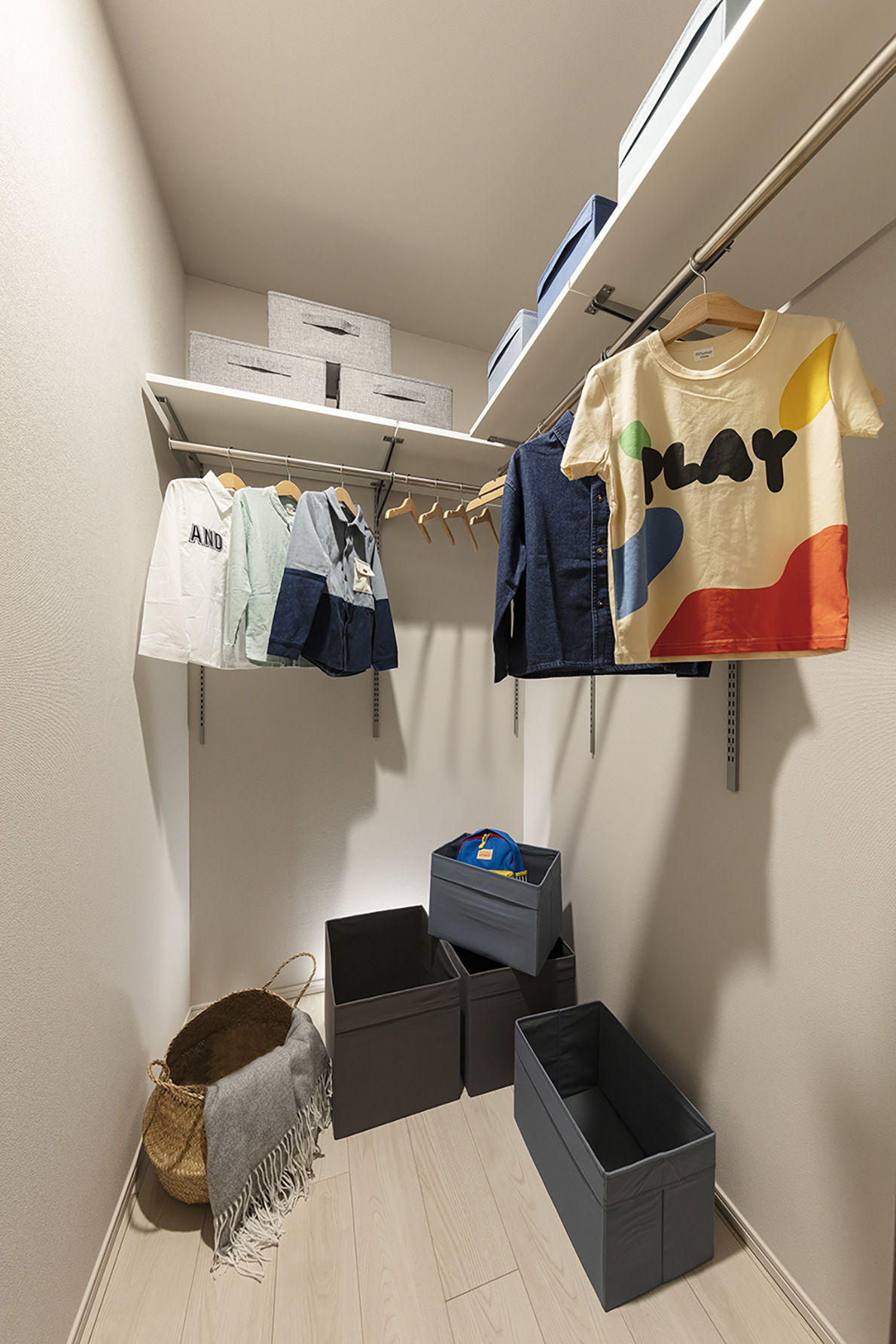 Walk-in Closet