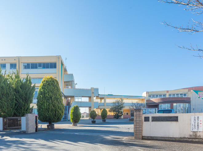加須小学校（徒歩8分・約580m）