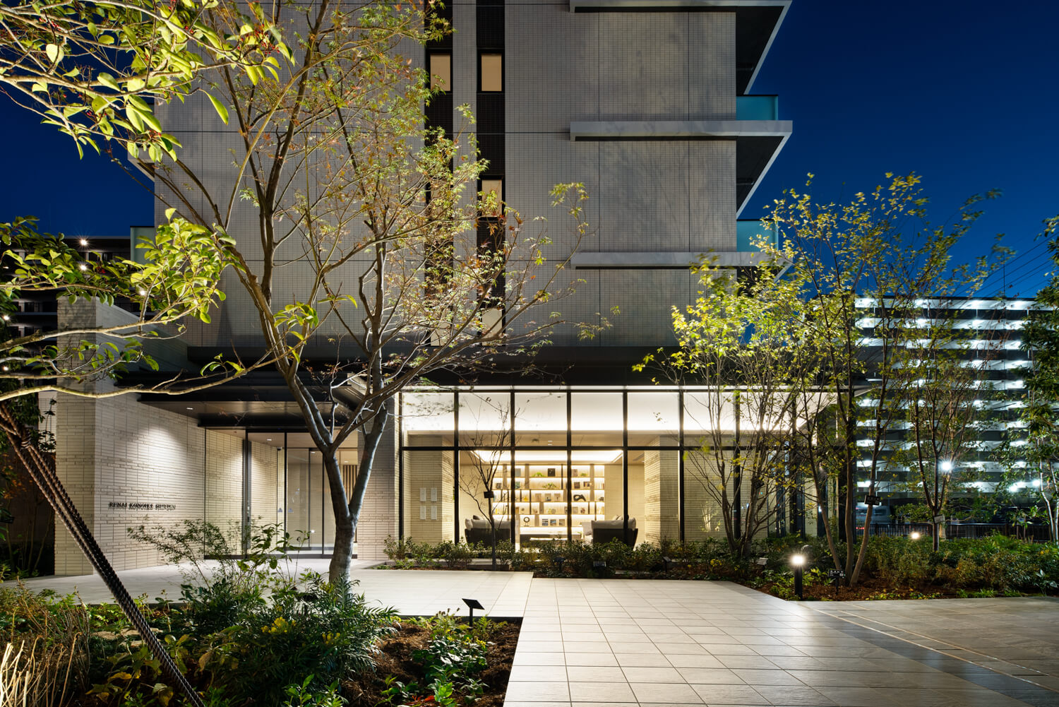 アプローチガーデン（2025年12月撮影）