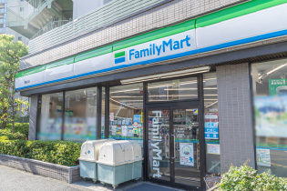 ファミリーマート 東品川店